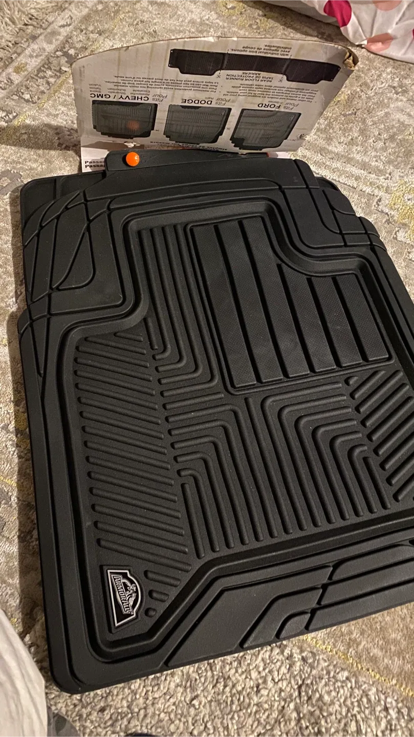 ArmorAll Floor Protector - Truck Floor Mats image indicator(3)