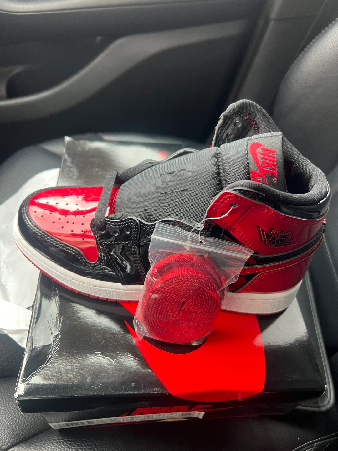 Nike Air Jordan 1 Retro High OG, Size US 4