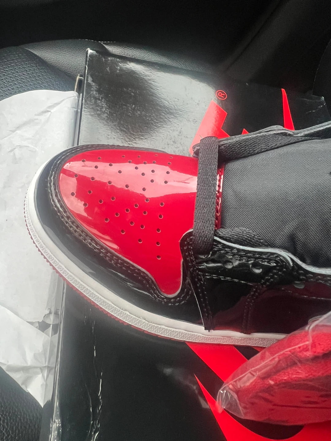 Nike Air Jordan 1 Retro High OG, Size US 4 - photo 4
