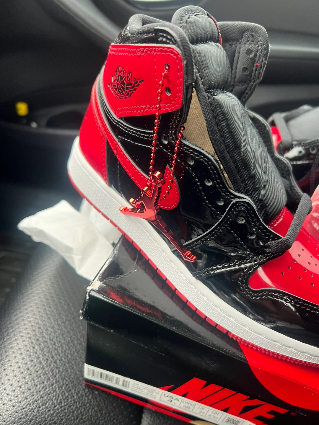 Nike Air Jordan 1 Retro High OG, Size US 4 - photo 3