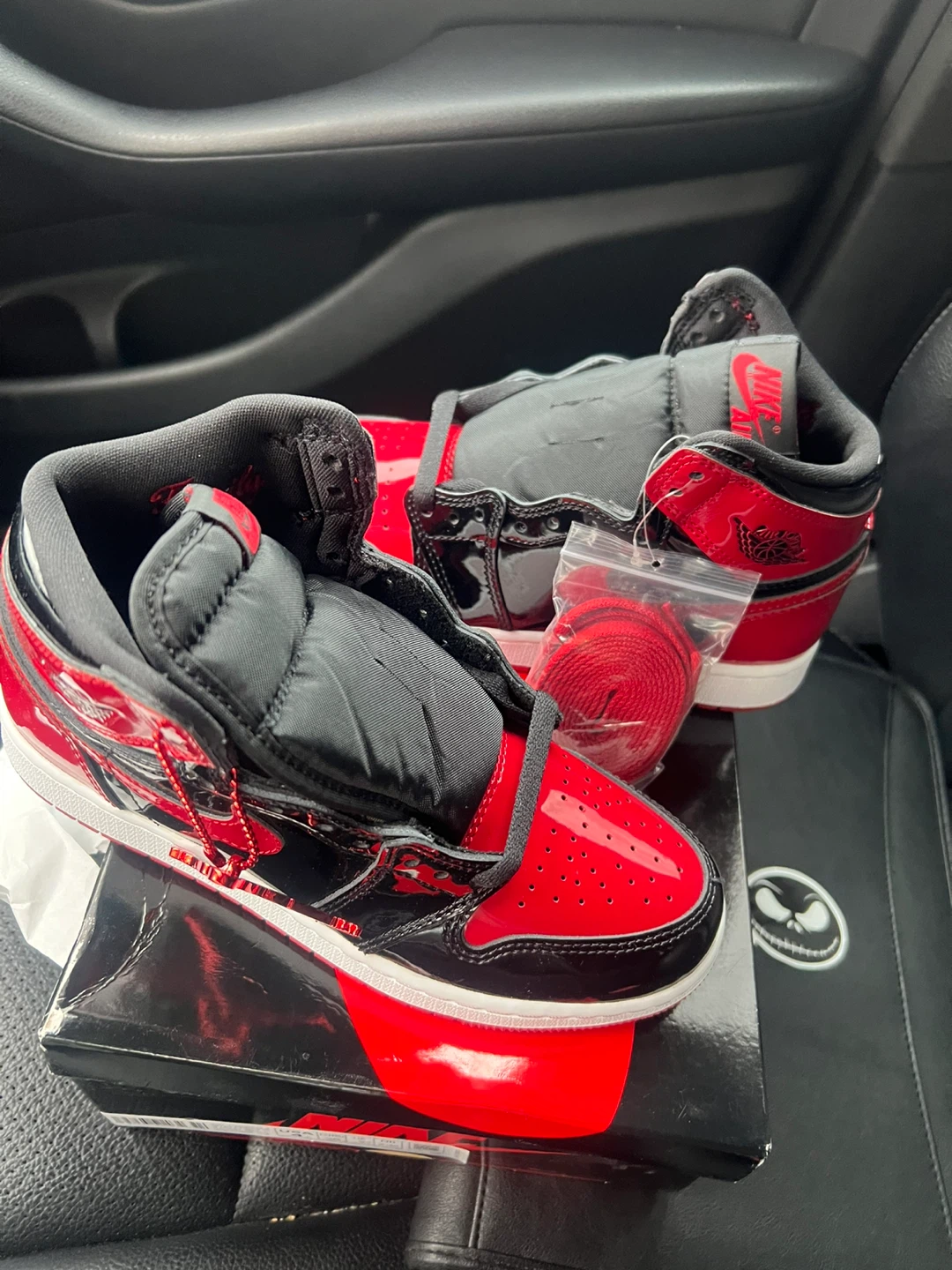 Nike Air Jordan 1 Retro High OG, Size US 4 - photo 2