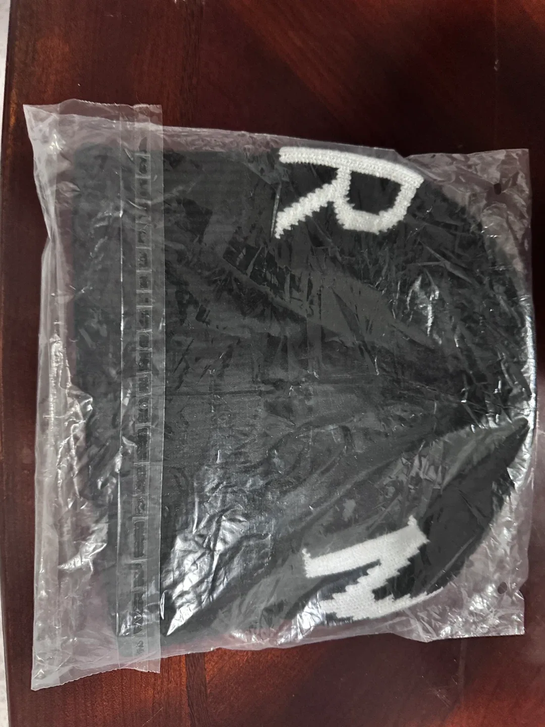 Moncler Black Beanie Hat - Brand New image indicator(2)