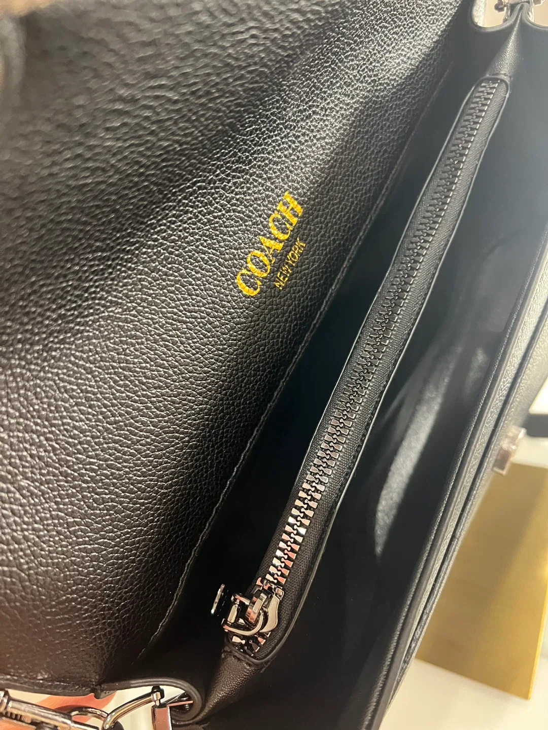 Coach Tabby purse image indicator(4)