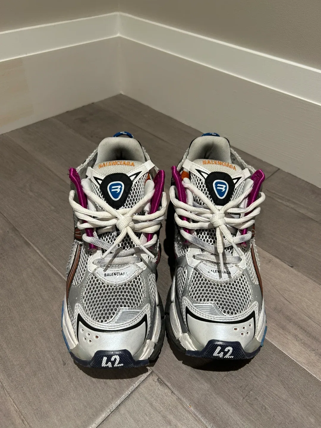 Balenciaga Runner Sneakers Size 42 image indicator(3)