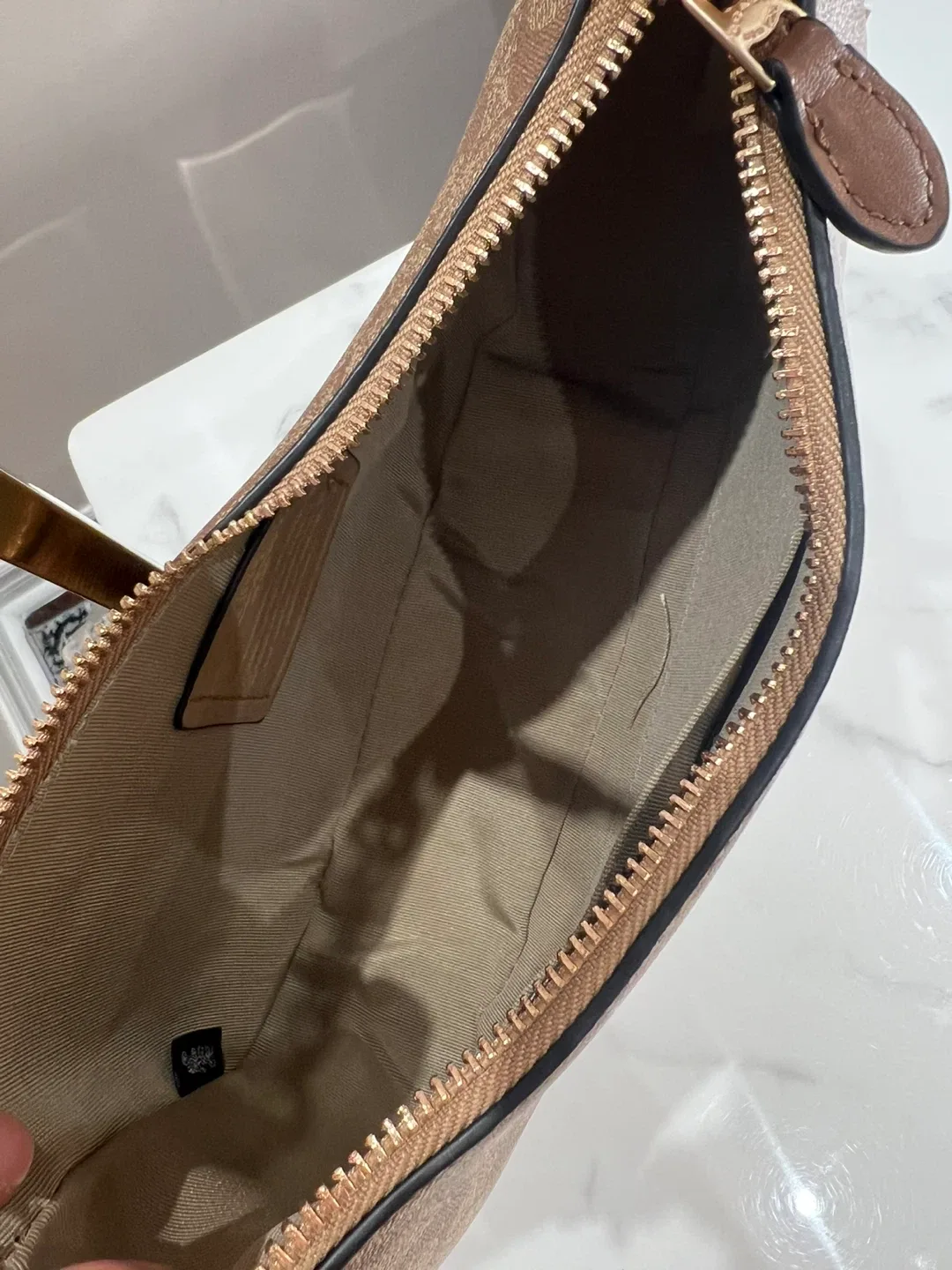 Coach Terri shoulder bag image indicator(4)