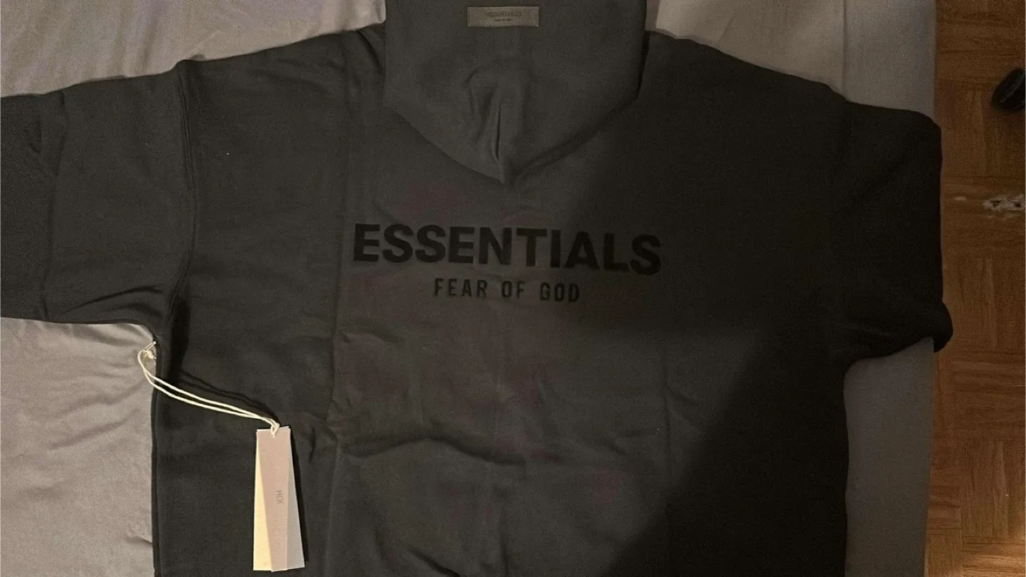 Essentials Fear of God Black Hoodie & Sweatpants Set image indicator(2)