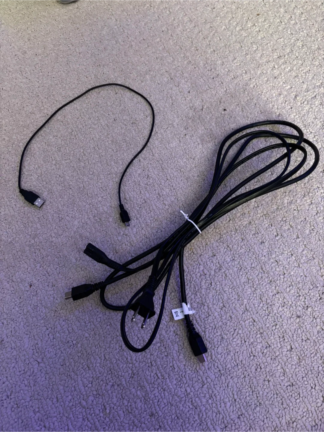 PlayStation 4 Bundle w/ Controller & Headset image indicator(2)