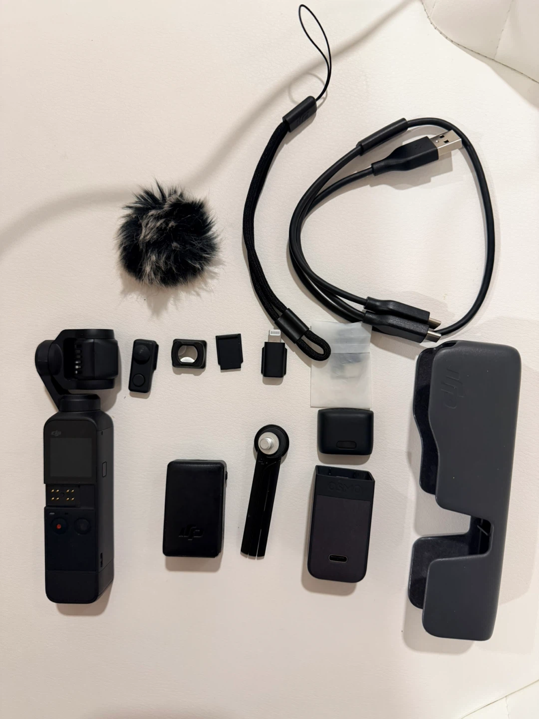 DJI Pocket 2 Creator Combo - 3 Axis Gimbal Stabilizer - photo 4