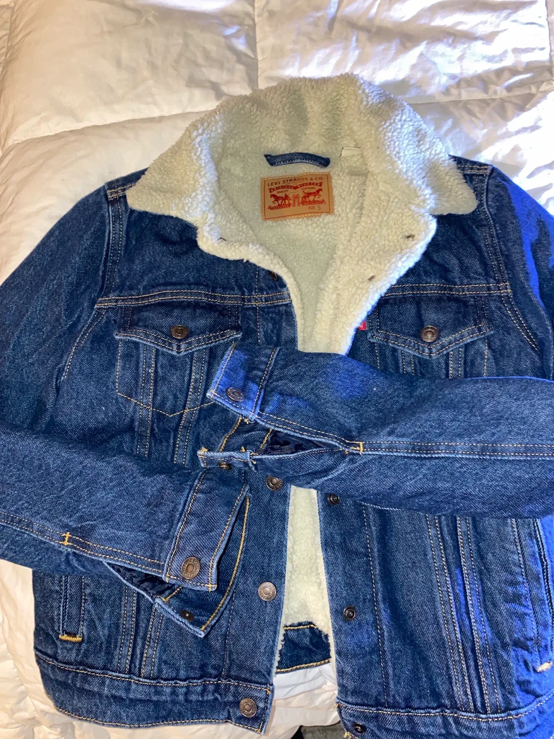 Levi's Sherpa Trucker Jacket - Size S image indicator(3)