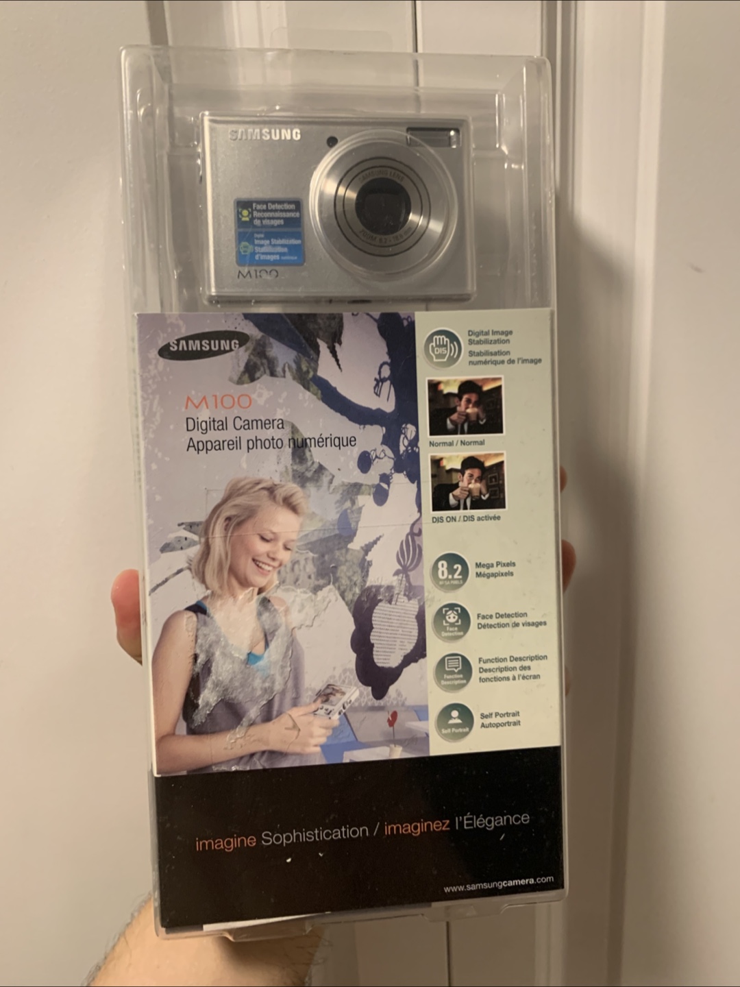 Samsung M100 Digital Camera - New in Box!