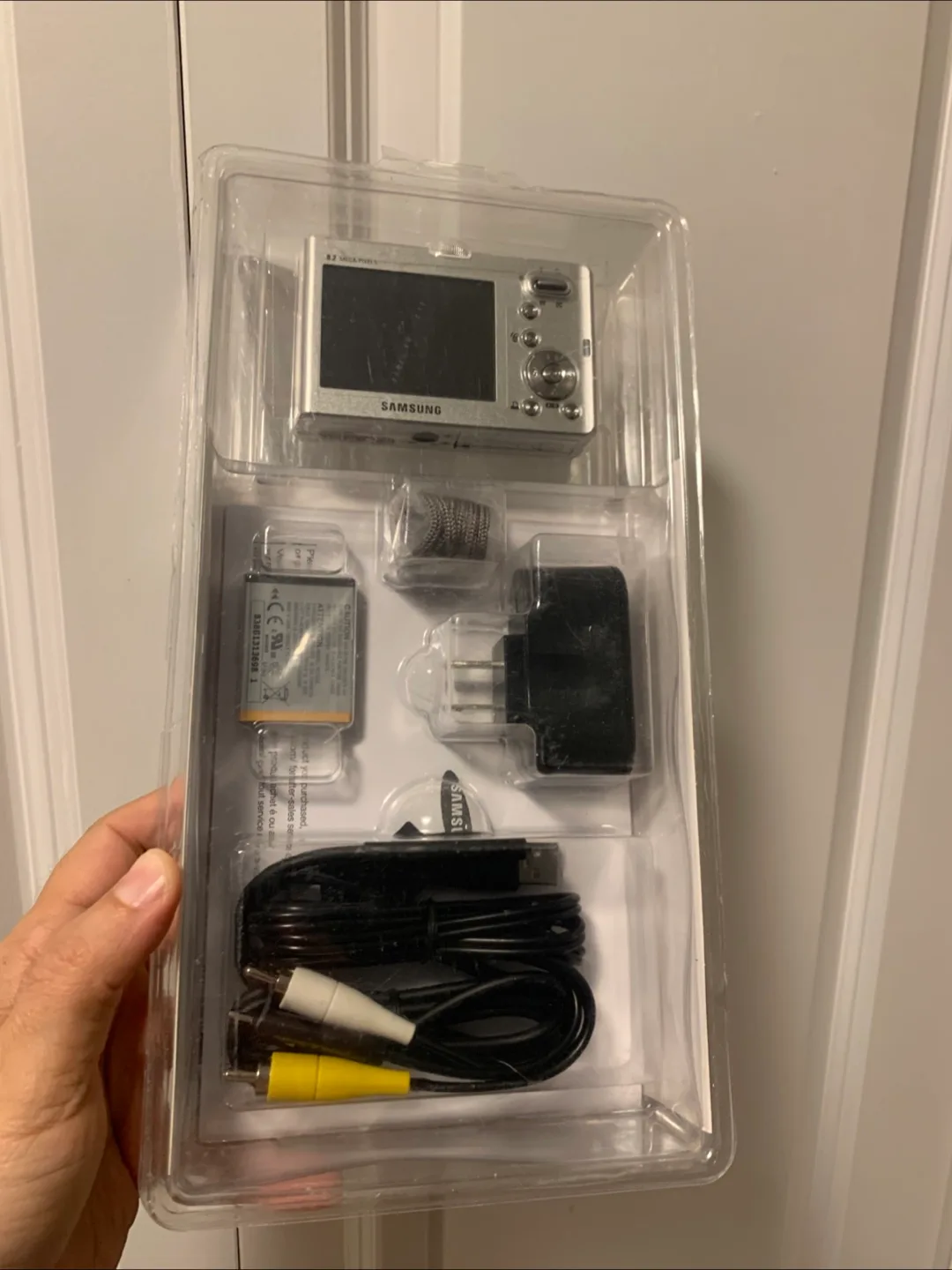 Samsung M100 Digital Camera - New in Box! image indicator(6)