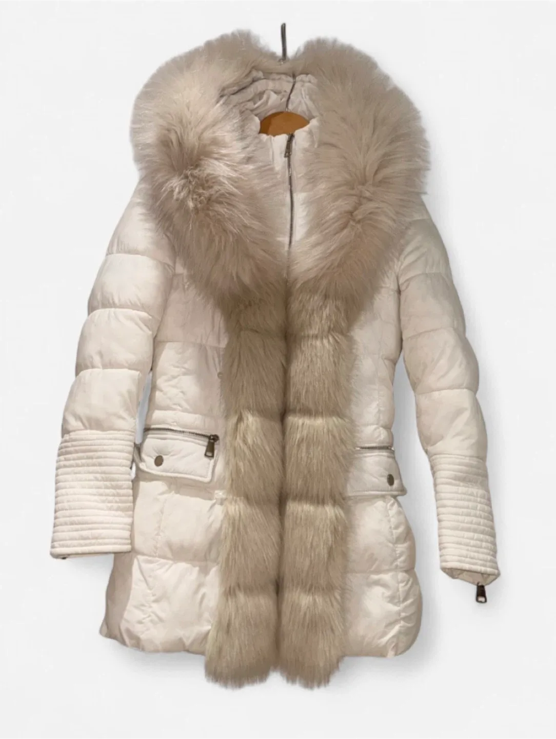 NWOT Y2K Le Chateau White Puffer Winter Coat Faux Fur Trim image indicator(3)