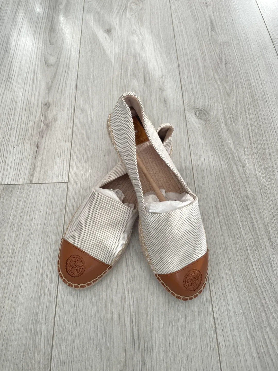 Tory Burch Espadrille Flats, Size 7.5 image indicator(4)