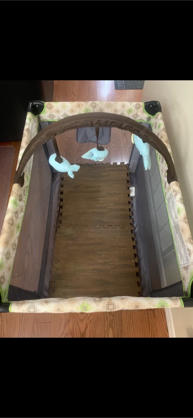 Harmony Play/Sleep Crib image indicator(4)