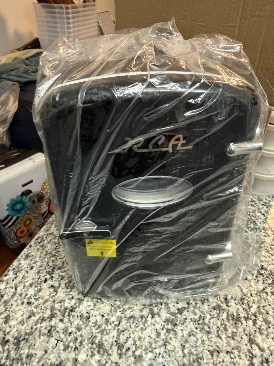 RCA mini fridge/ cooler - like NEW!