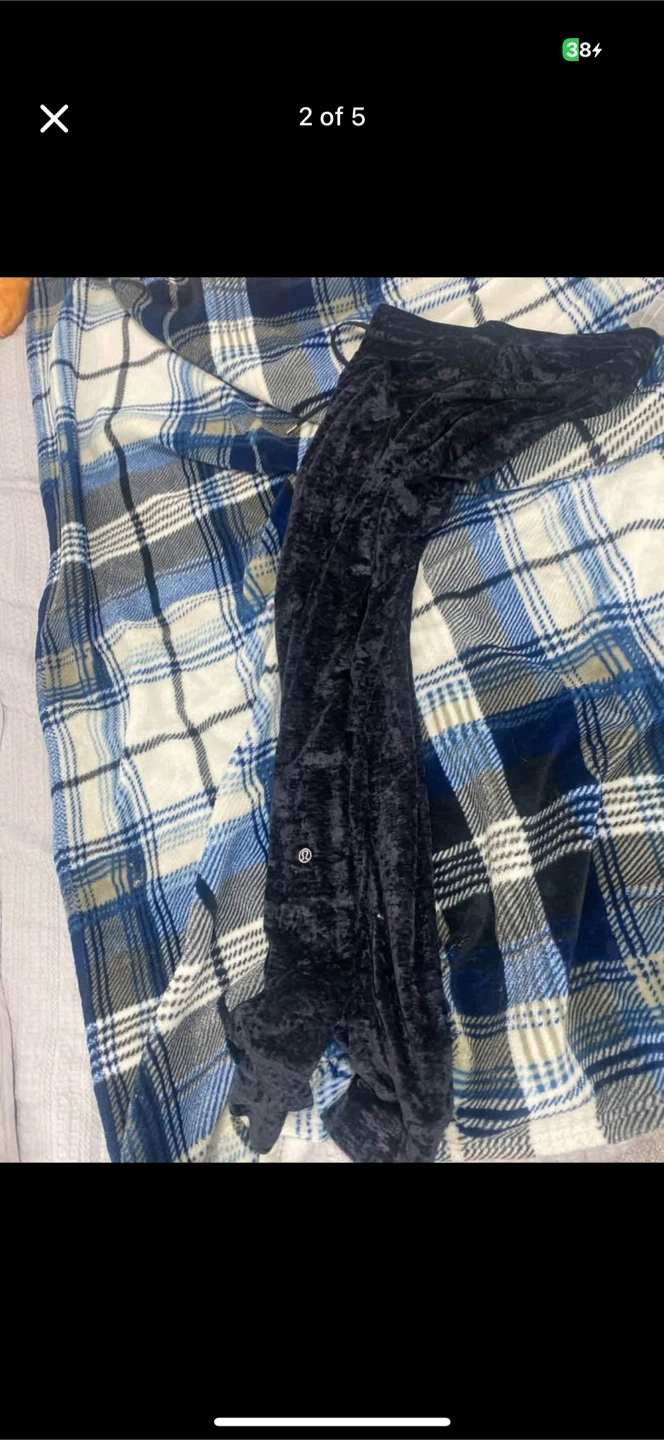 Lululemon Velvet Jogger - Size 4 - photo 2