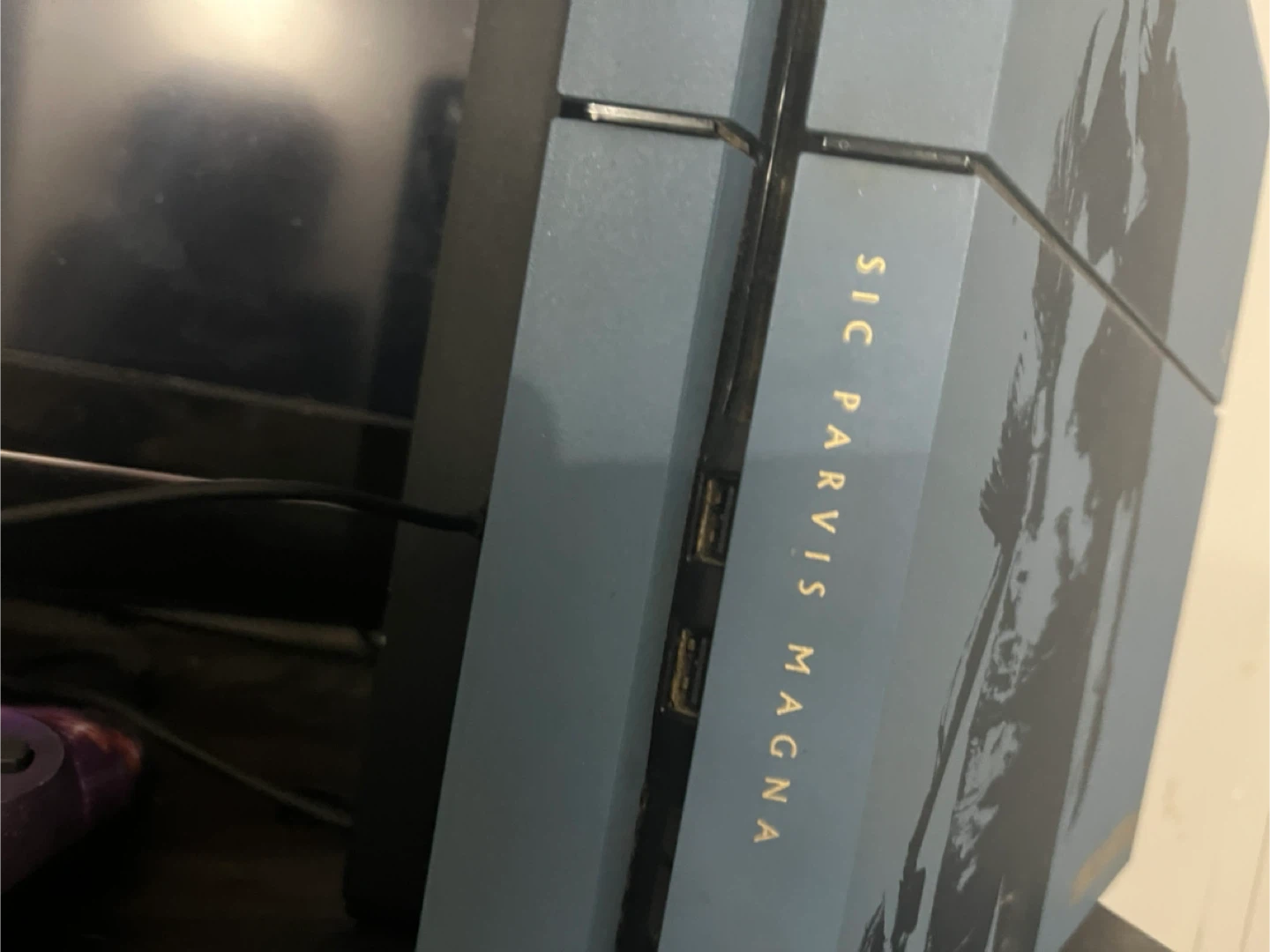 PS4 Uncharted Limited Edition - photo 2