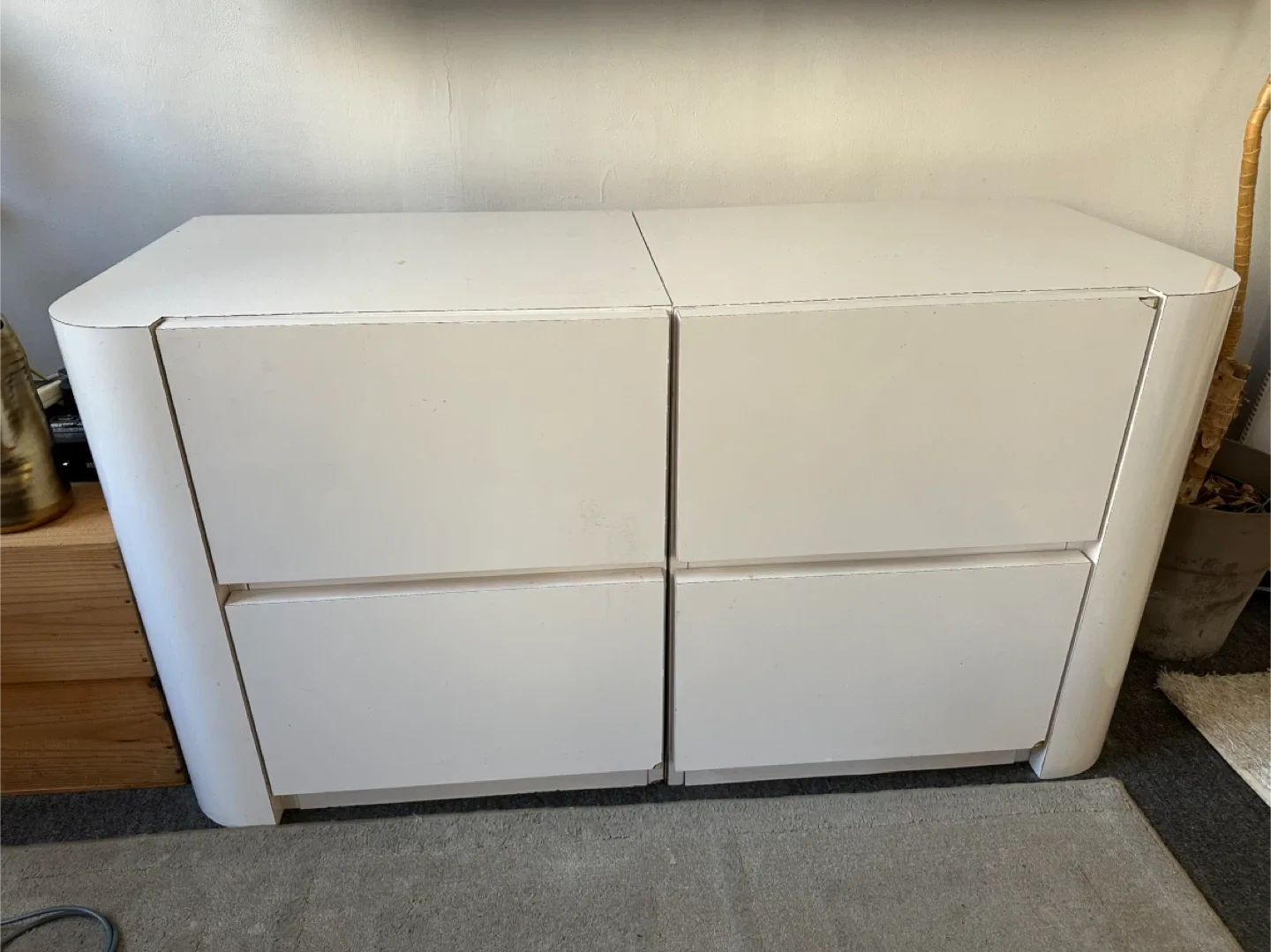 White Dresser with 4 Drawers image indicator(2)