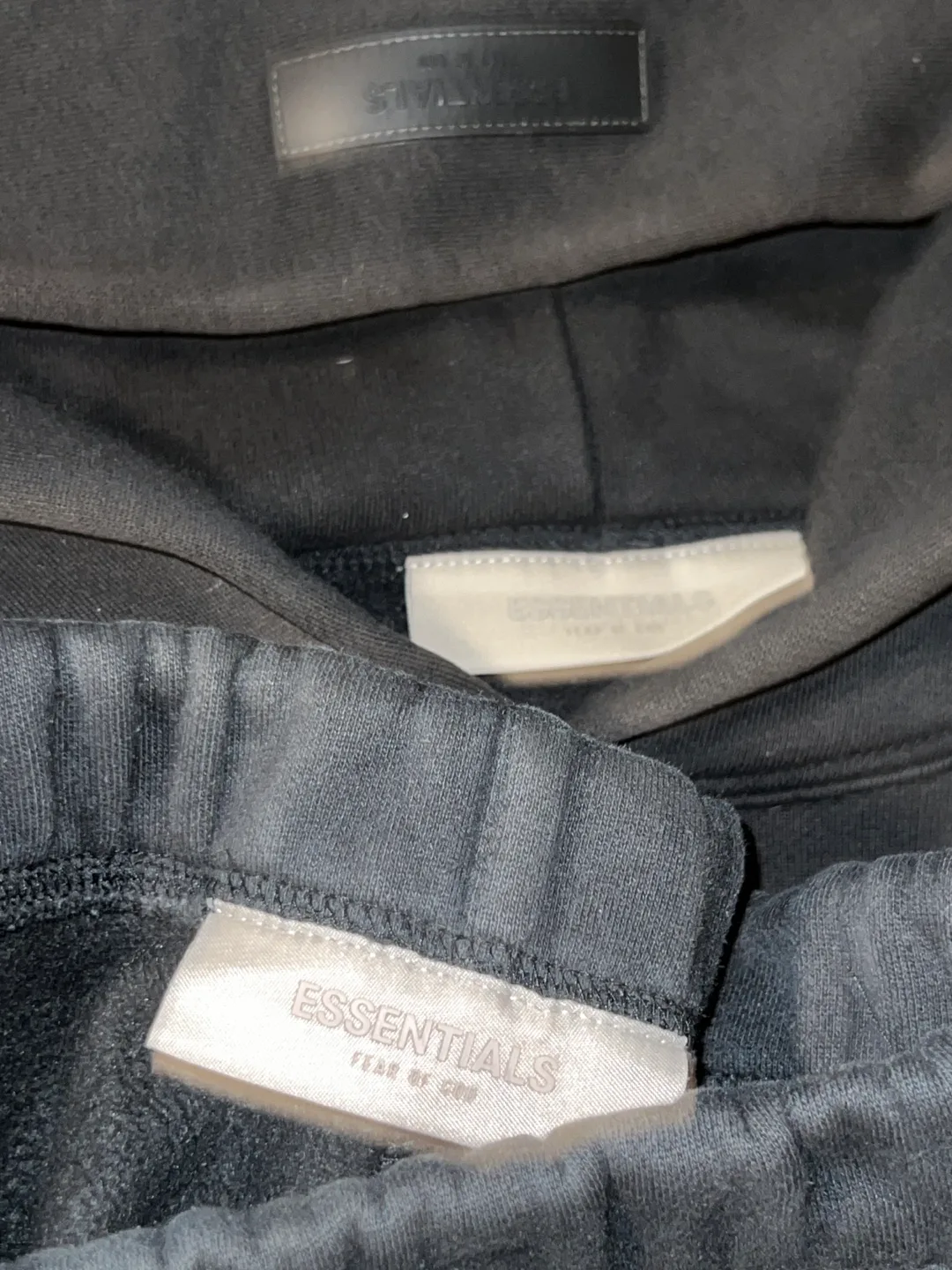 Essentials Fear of God Black Hoodie & Sweatpants Set image indicator(2)