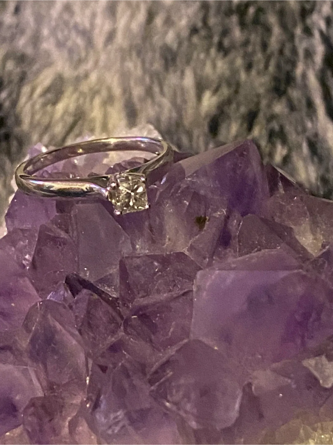 Diamond Solitaire Ring image indicator(5)