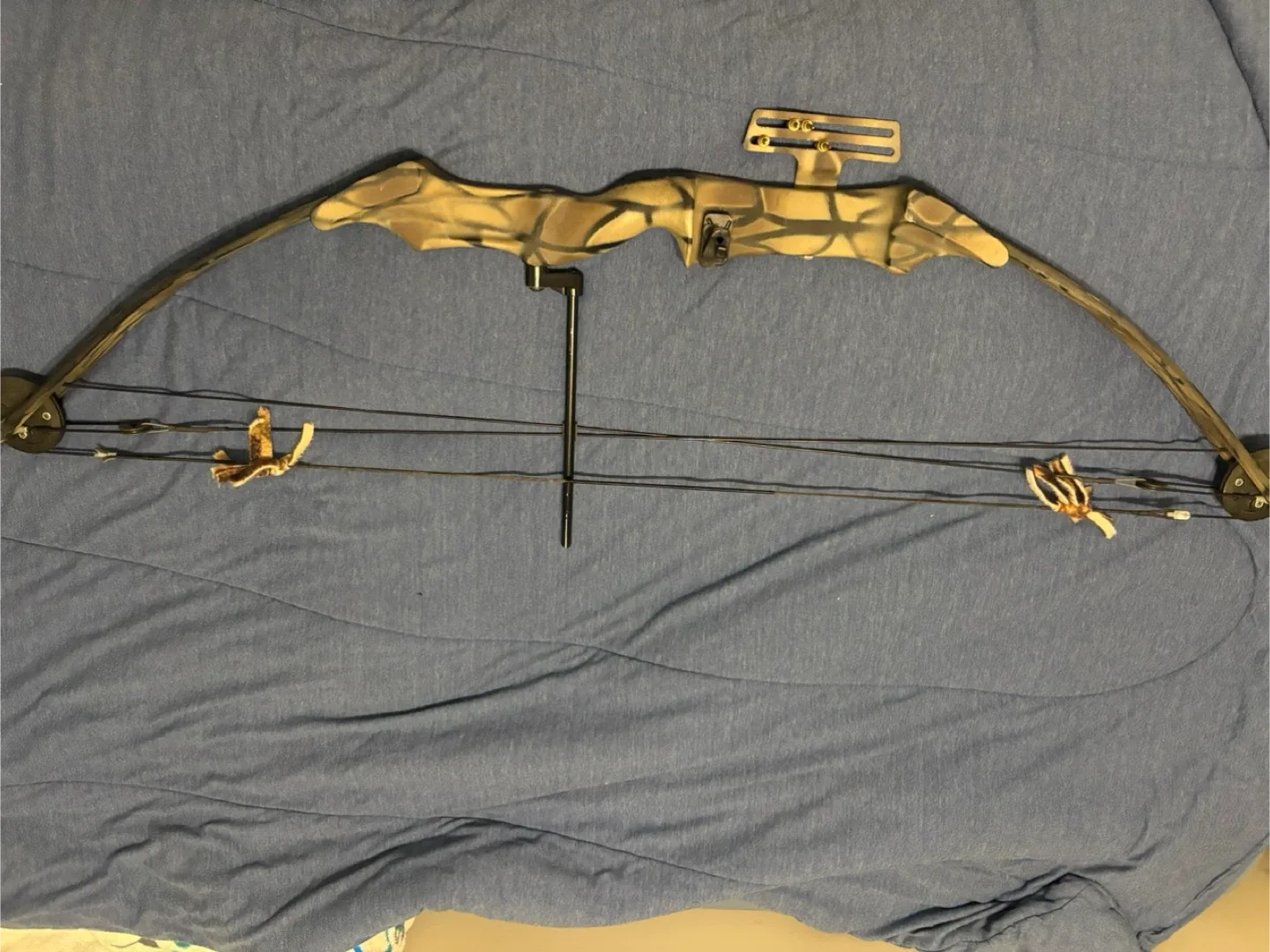 USED BEAR WHITETAIL II PKG RH/60# image indicator(2)