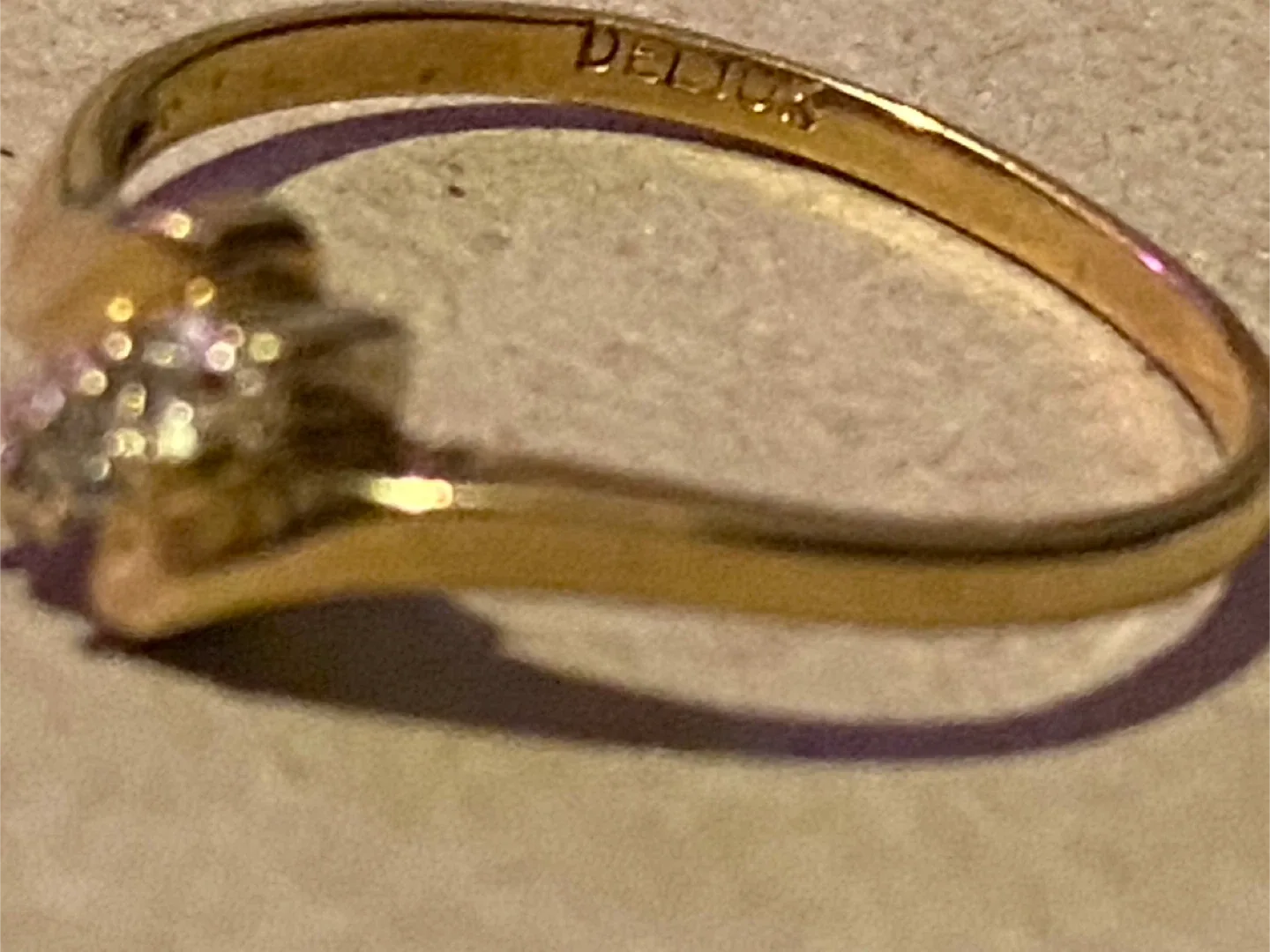 Vintage Delios Gold Ring with Diamonds image indicator(5)