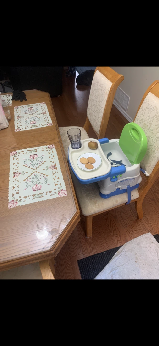 Small Portable Baby Eating Feeding High Chair