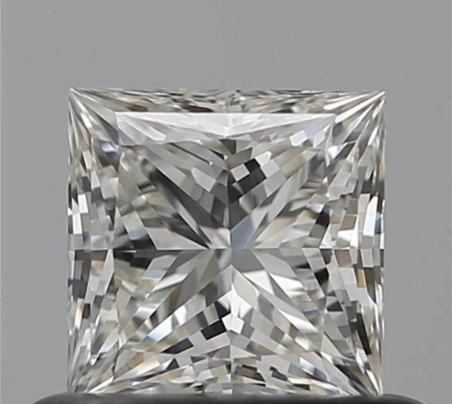 Negotiable Natural Diamond Stud Earrings with GIA 18k White Gold image indicator(4)