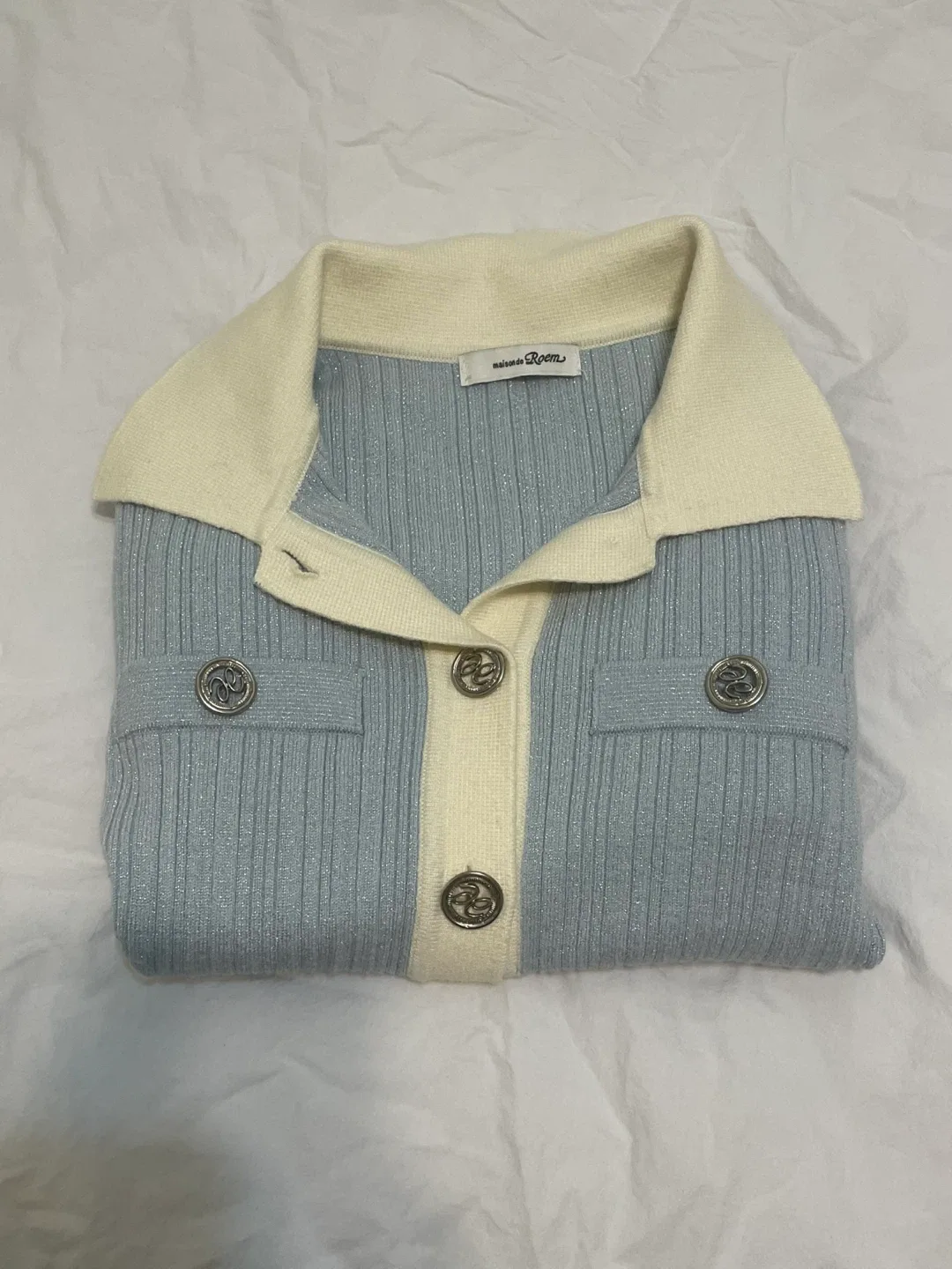 Cardigan - Light Blue image indicator(2)