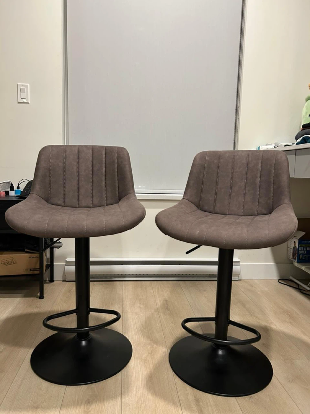 Set of 2 Swivel Bar Stools ($120 both) - photo 2