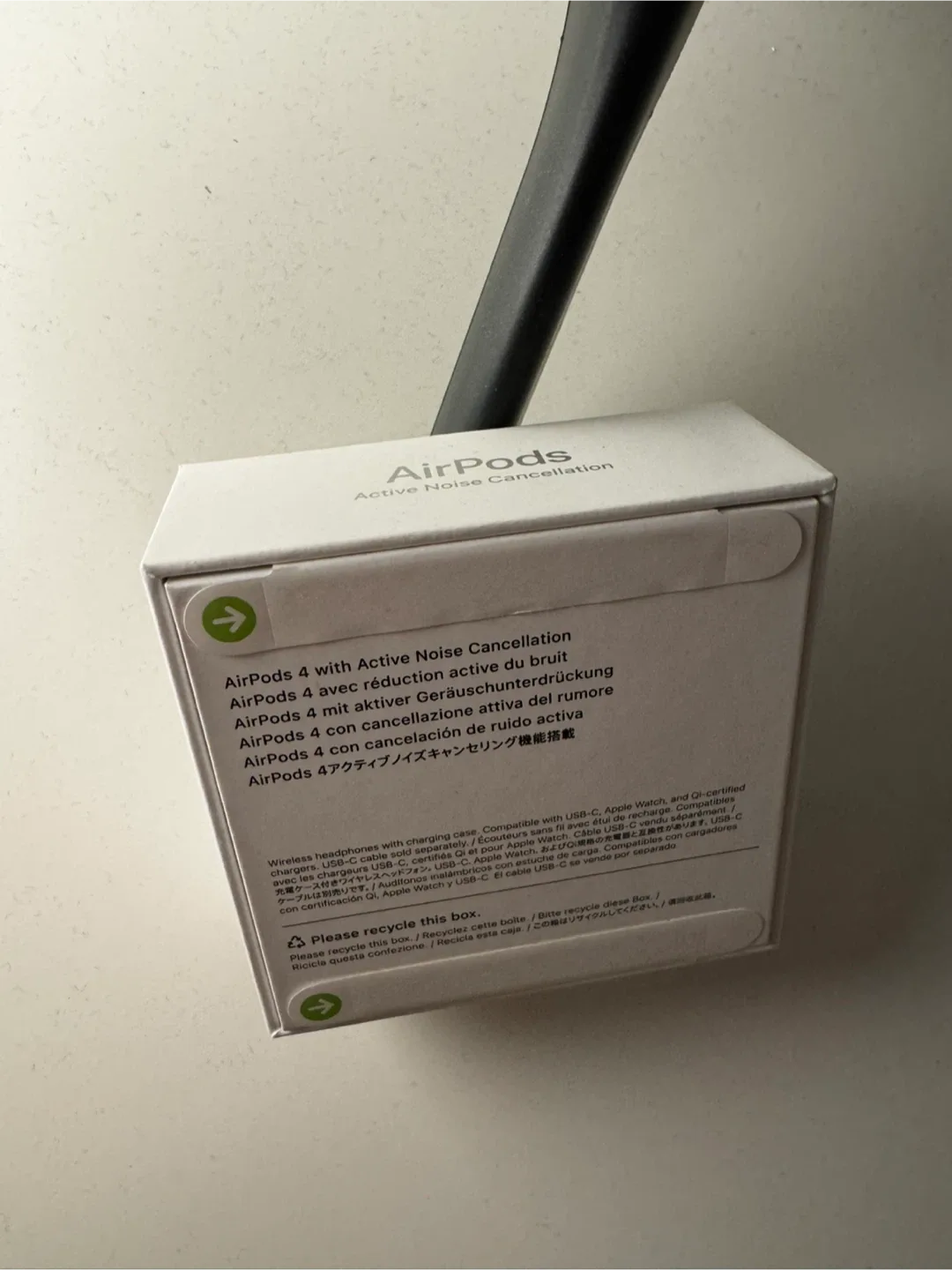 Brand new AirPods 4 Active Noise Cancellation image indicator(2)