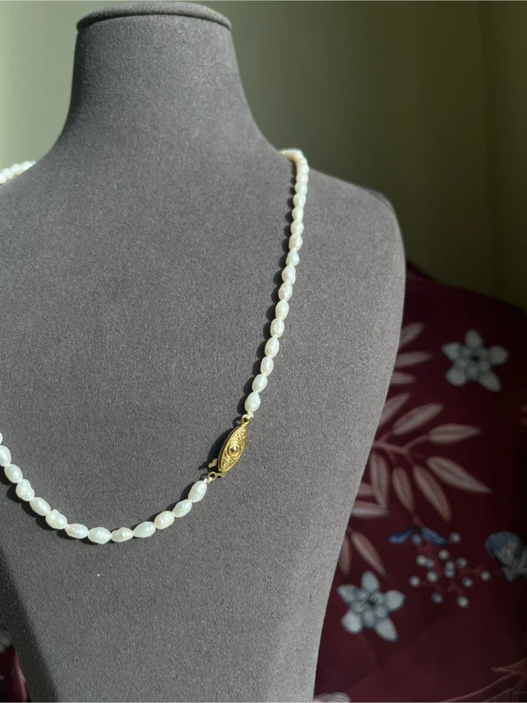 Freshwater white pearl necklace image indicator(3)