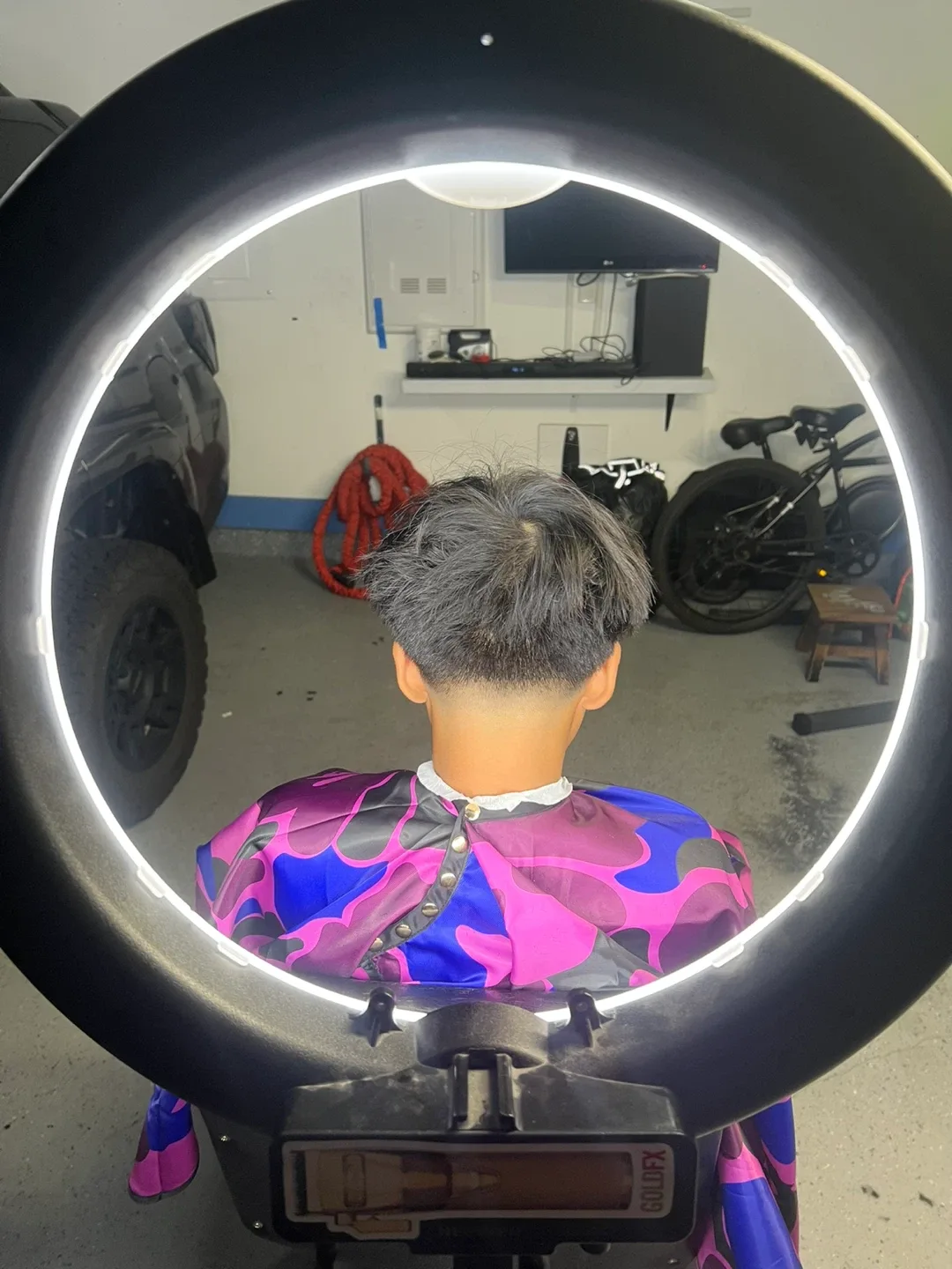 Looking for haircut models image indicator(2)