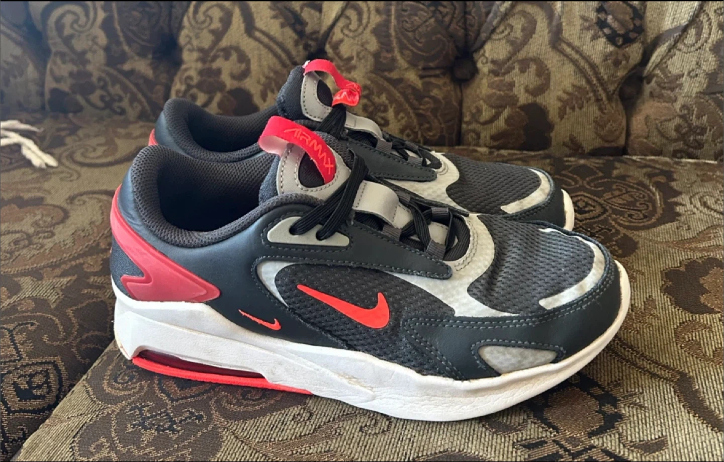 Nike Air Max Size 4 Youth - photo 2