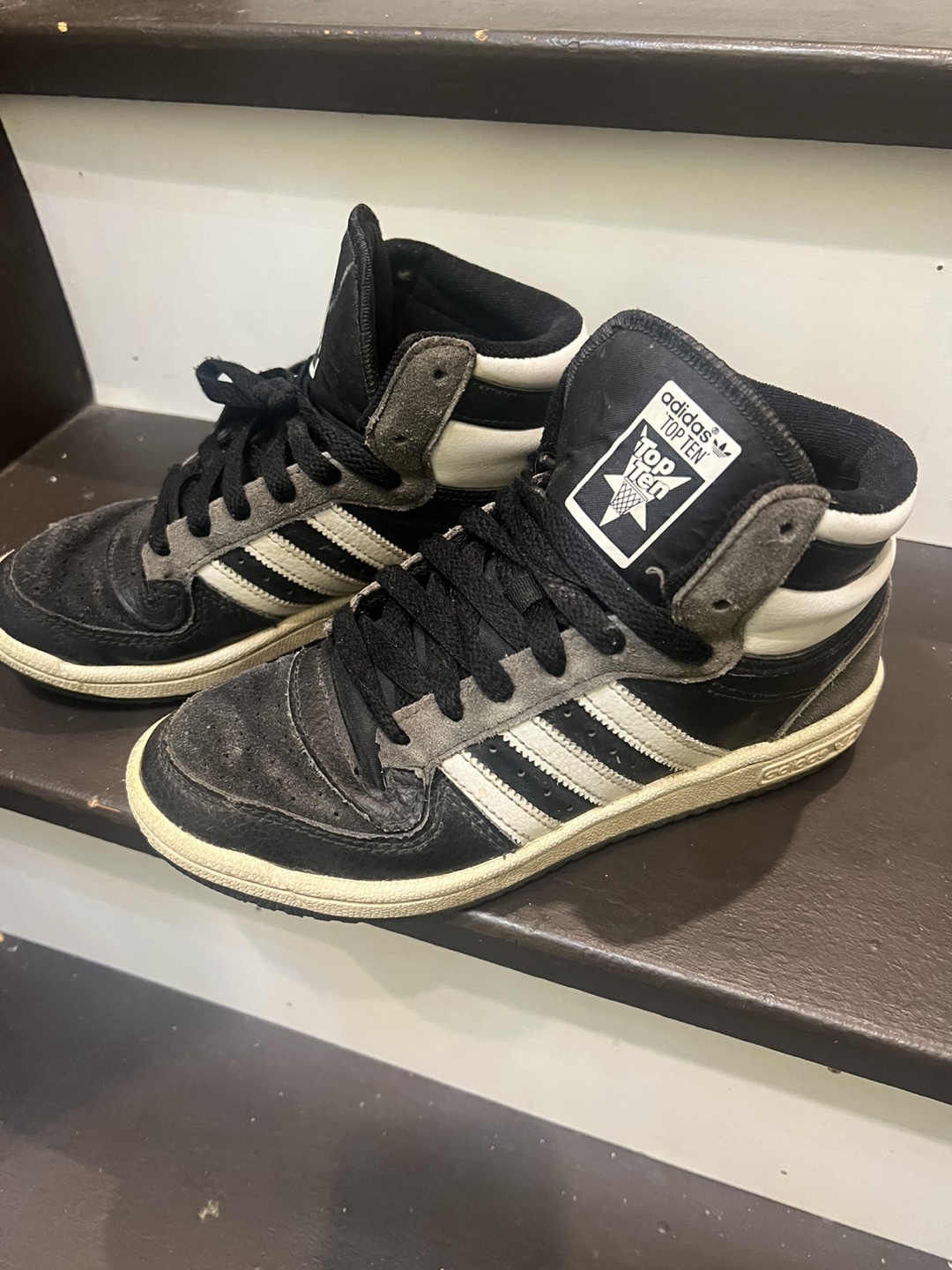 Adidas Top Ten High-Top Sneakers - Size 4 Youth