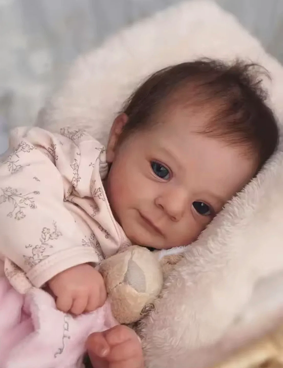 Poupée Bébé Reborn - Réconfort et Tendresse image indicator(8)