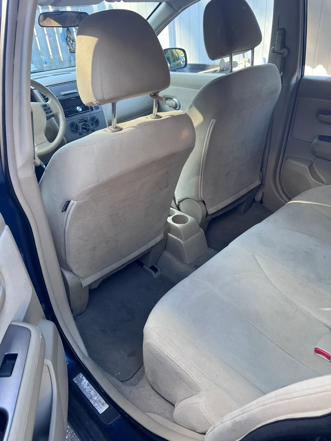 Used 2008 Nissan Versa - Blue image indicator(7)