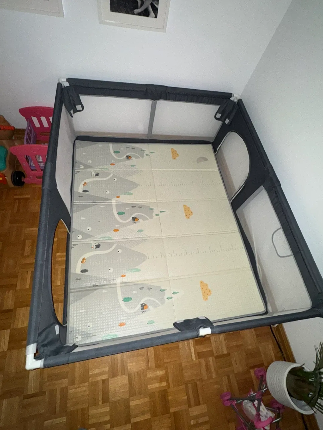 Grey Baby Playpen 6ftx6ft image indicator(2)