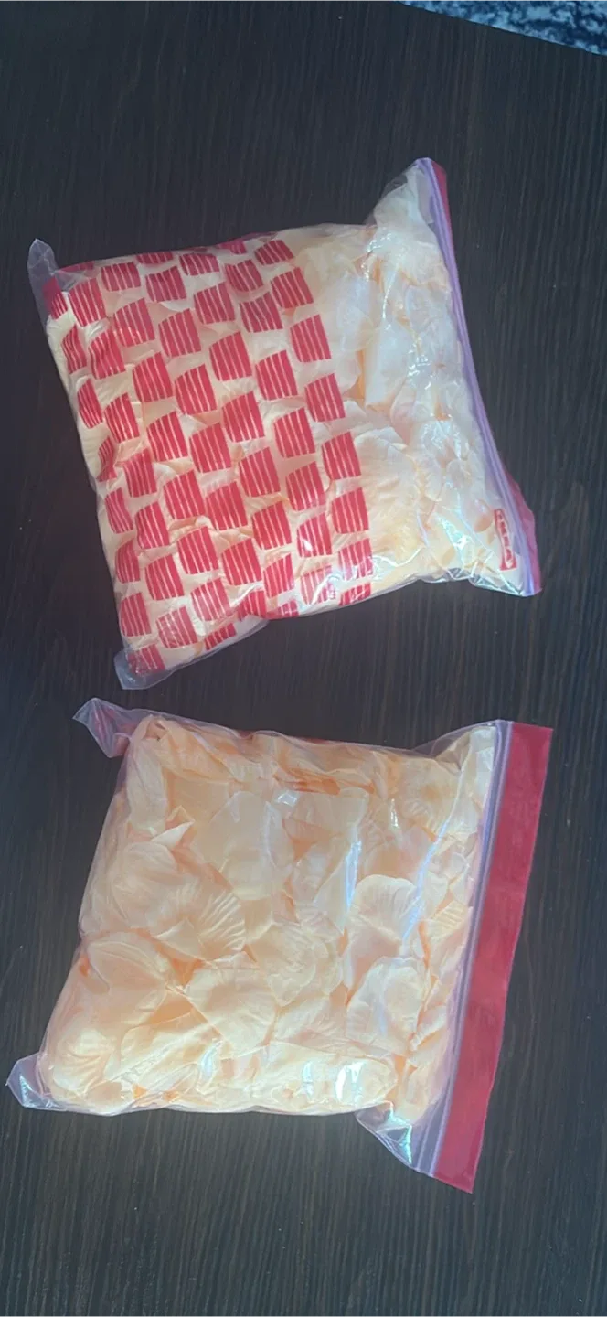 Champagne Rose Petals - Wedding/Event Decor