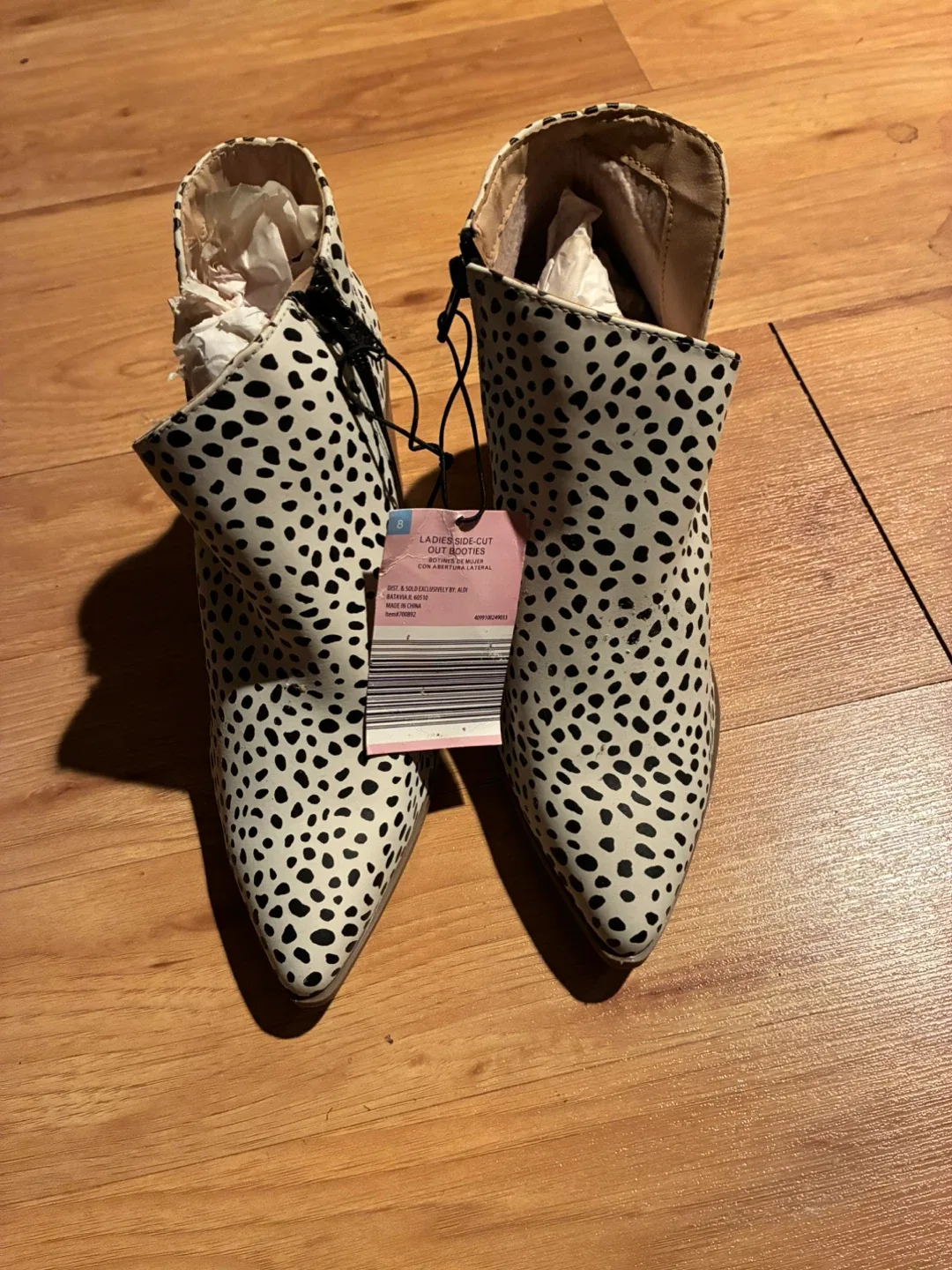 Serra Ladies Side-Cut Ankle Boots - Size 8 image indicator(2)