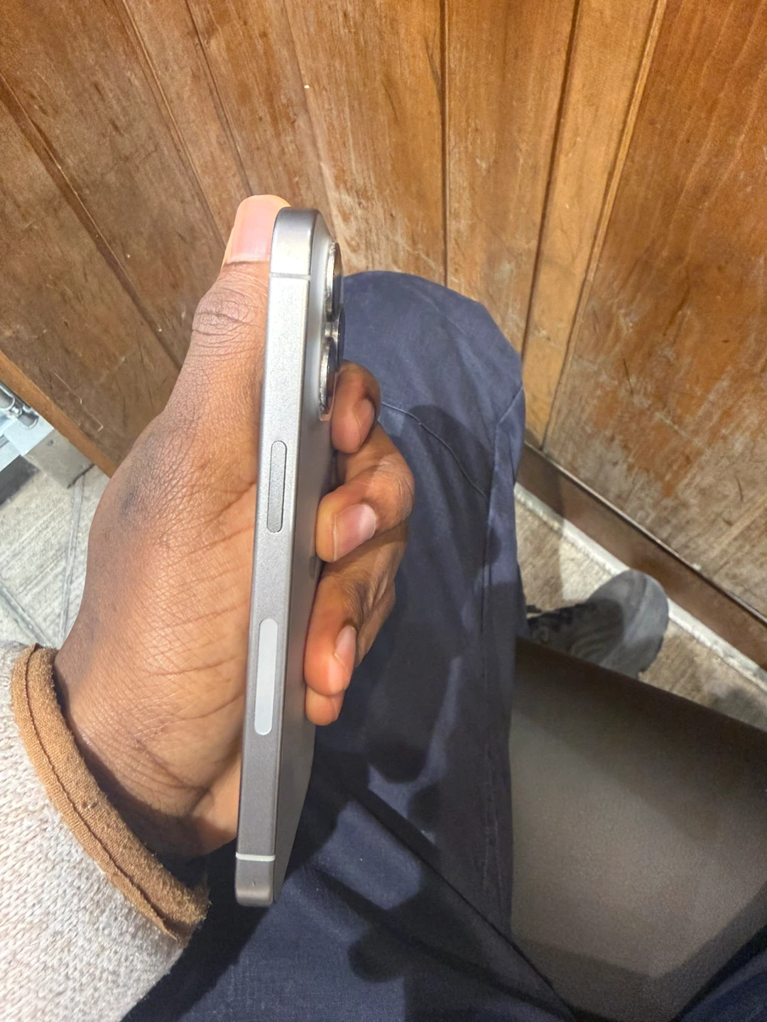 Apple iPhone 15 Pro Silver - photo 4