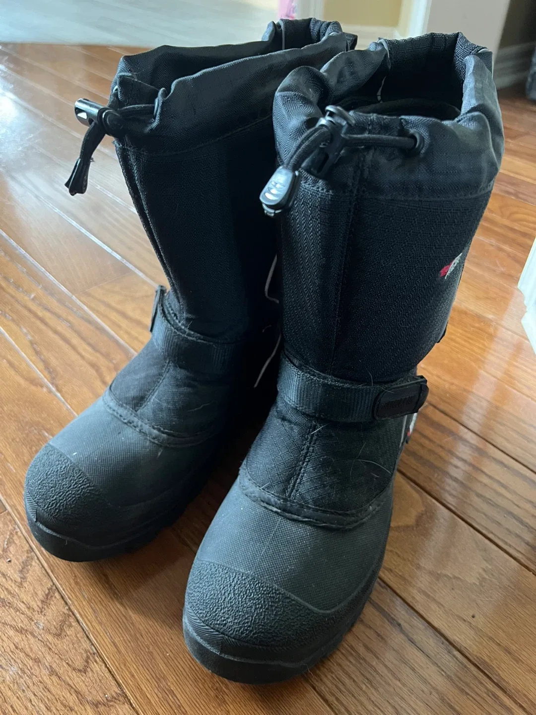 Baffin Mustang Jr Winter Boots - Size 8 image indicator(2)