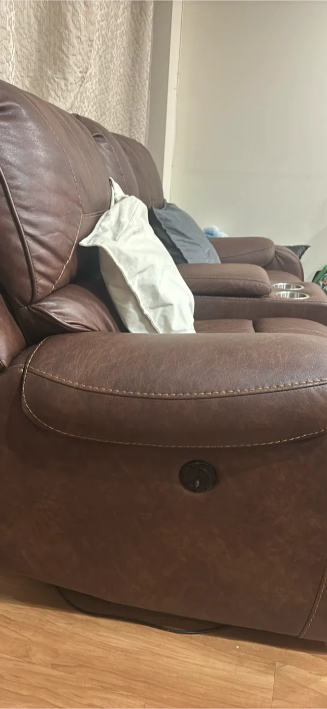 Brown Leather Reclining Loveseat with Console image indicator(4)