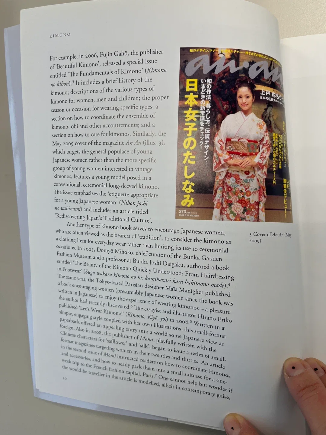 Kimono: A Modern History by Terry Satsuki Milhaupt image indicator(2)