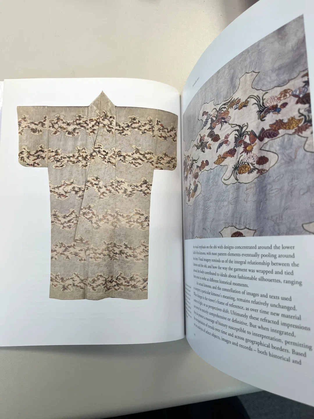Kimono: A Modern History by Terry Satsuki Milhaupt image indicator(3)