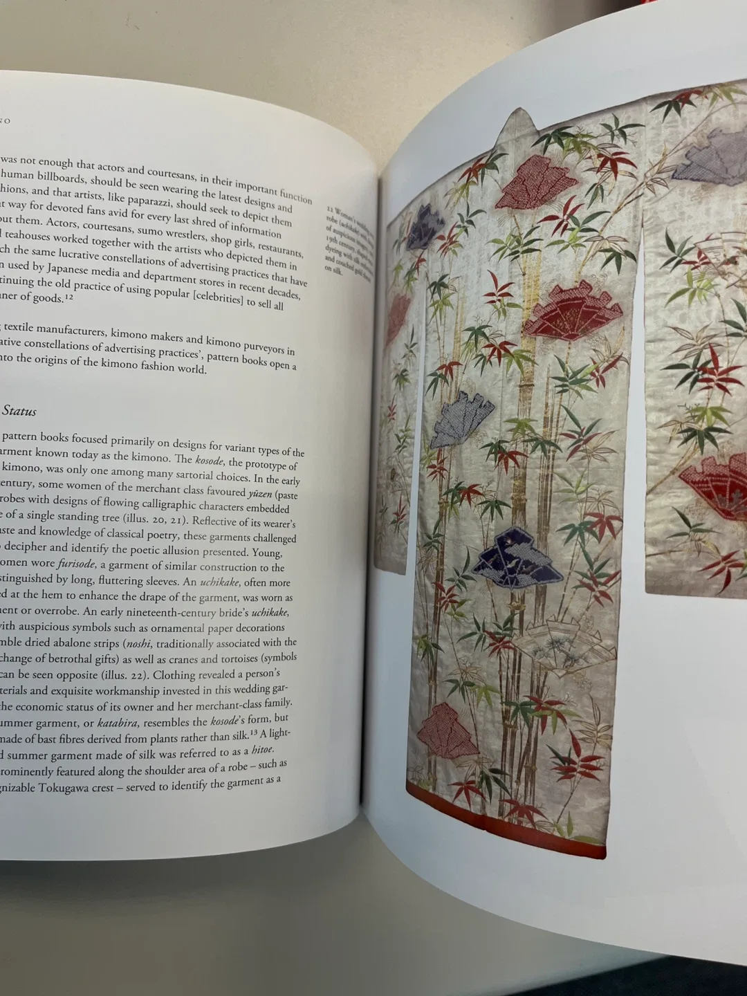 Kimono: A Modern History by Terry Satsuki Milhaupt image indicator(7)