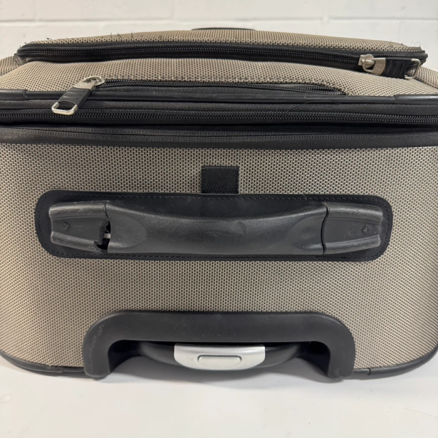 Samsonite Beige Softshell 26” Wheeled Luggage – Used, - photo 5