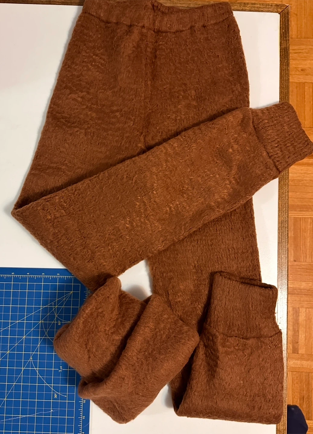 Brown camel’s wool pants & hat