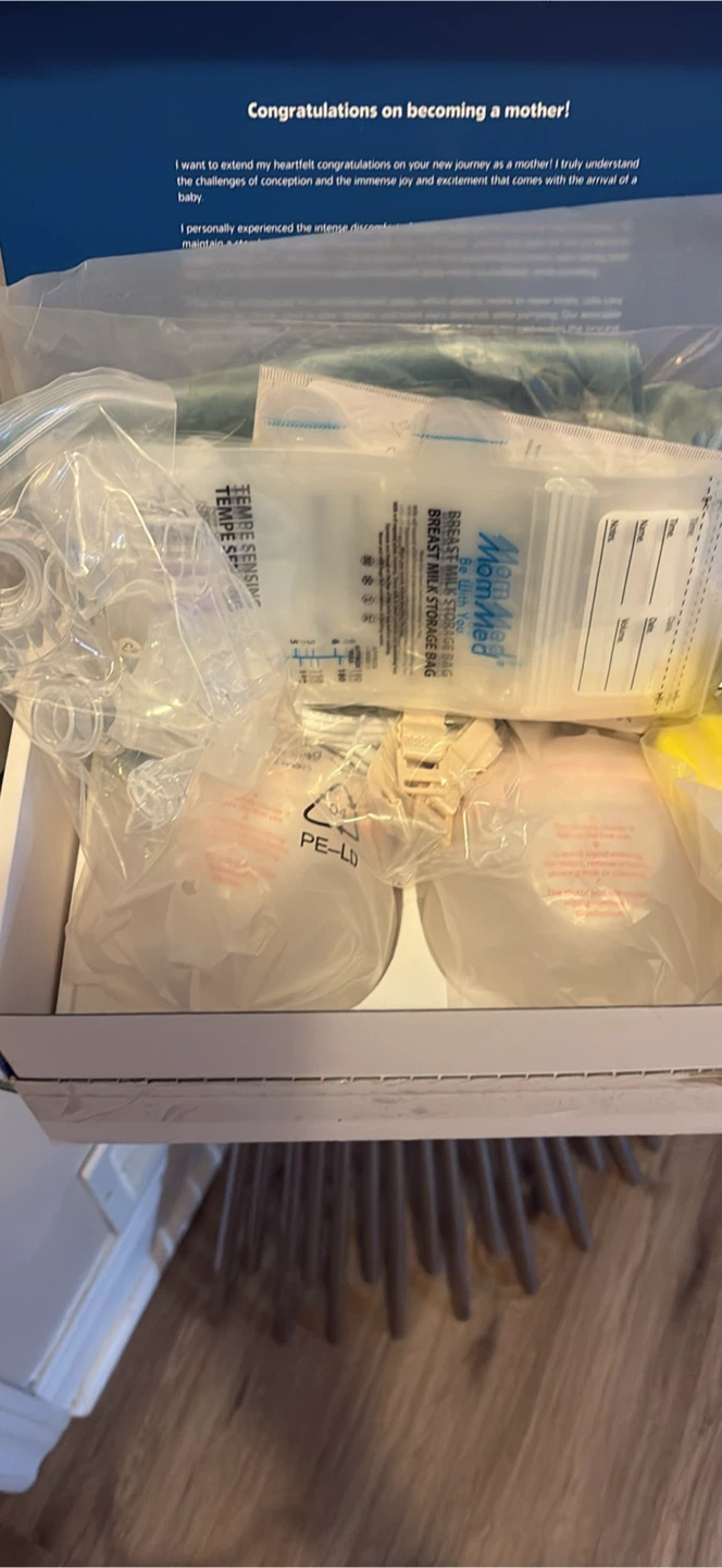 MomMed Wearable Breast Pump - photo 2