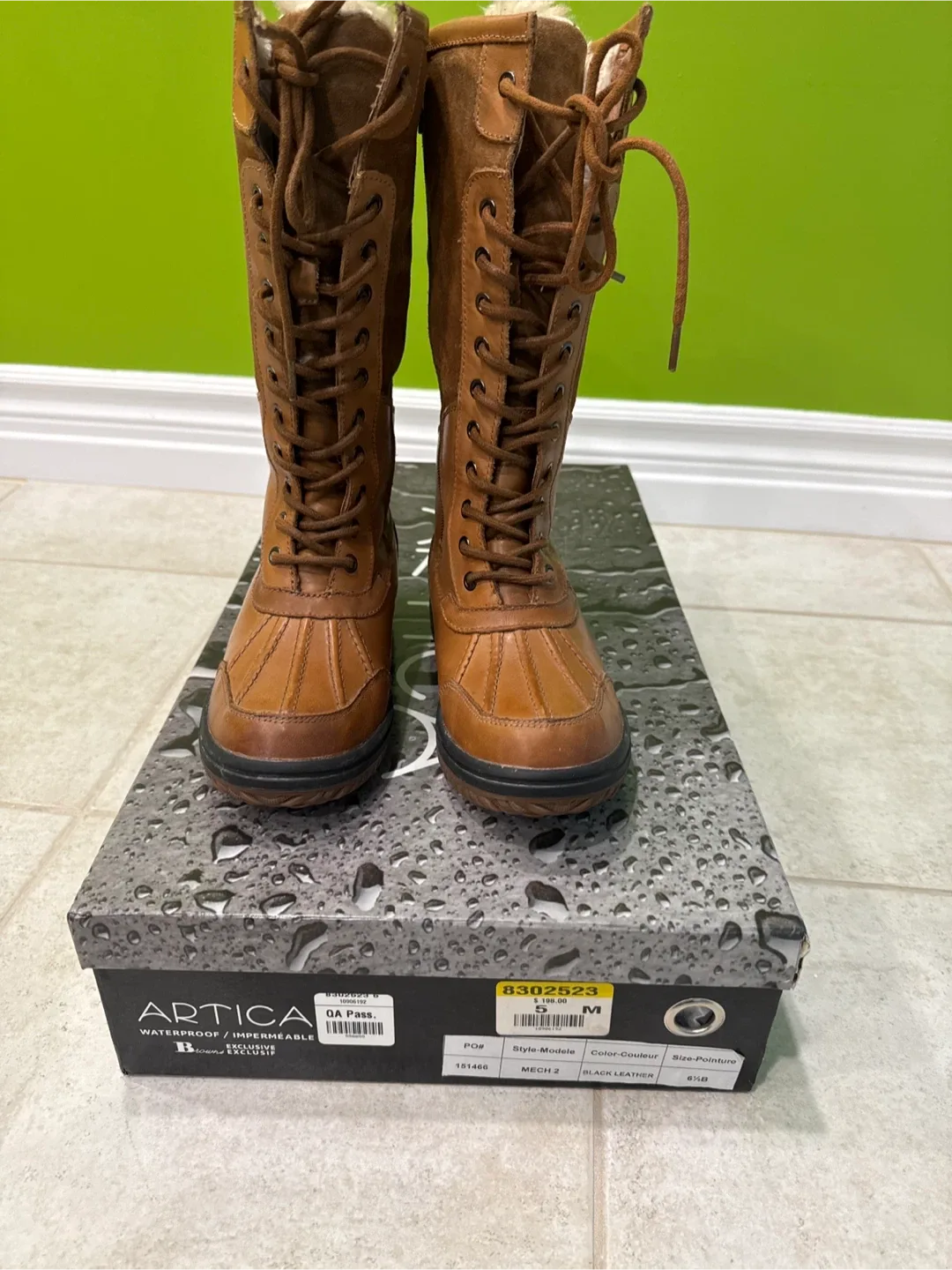 Artica Waterproof Leather Boots - Size 5 image indicator(2)